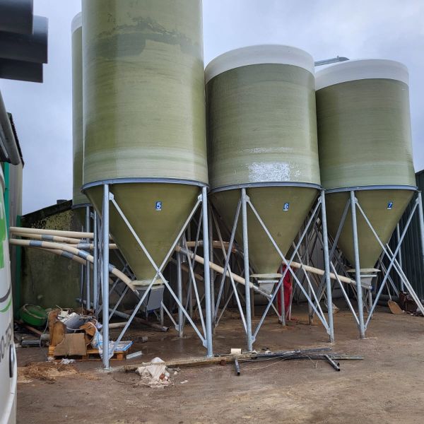 WhatsApp Image 2025-11-21 at 17.18.04